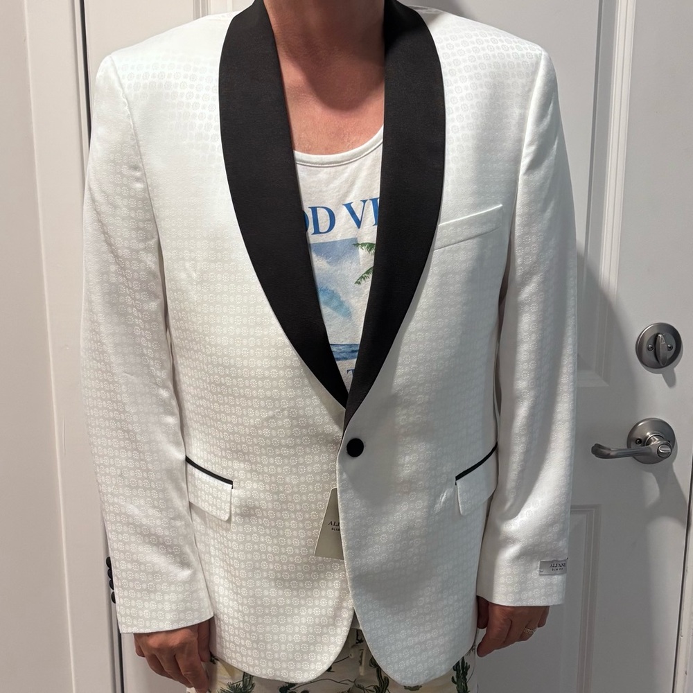 Men's White and Black Blazer